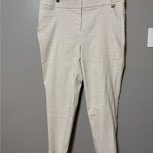 Very Nice NWT Size 16W Women’s Calvin Klein Beige Checkered Fabric pants